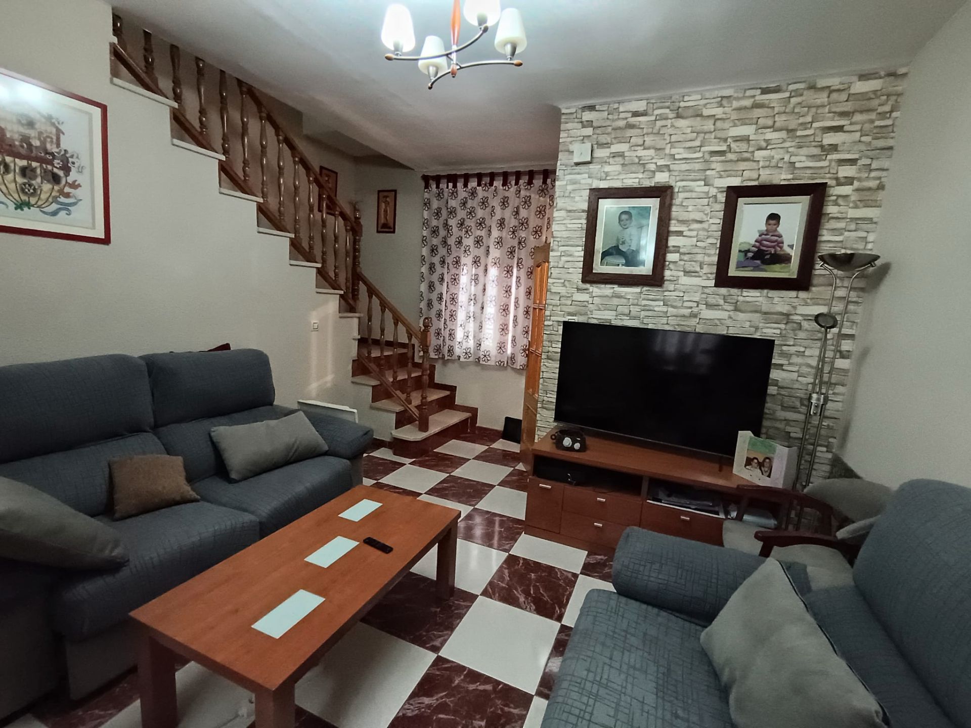 Living room of Single-family semi-detached for sale in  Jaén Capital  with Air Conditioner, Heating and Terrace