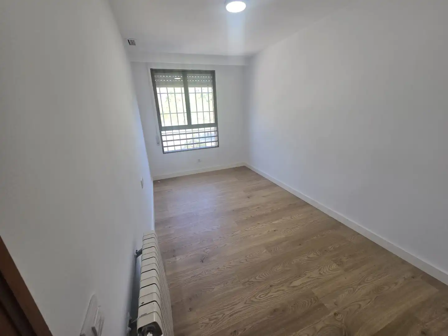 Schlafzimmer von Wohnung zur Miete in Valencia mit Klimaanlage, Heizung und Ofen