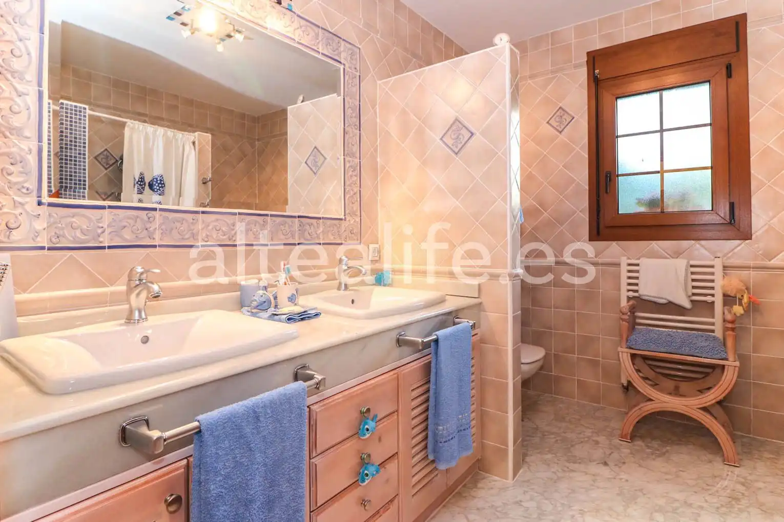 Baño de Casa o chalet en venta en La Nucia con Aire acondicionado, Calefacción y Jardín privado