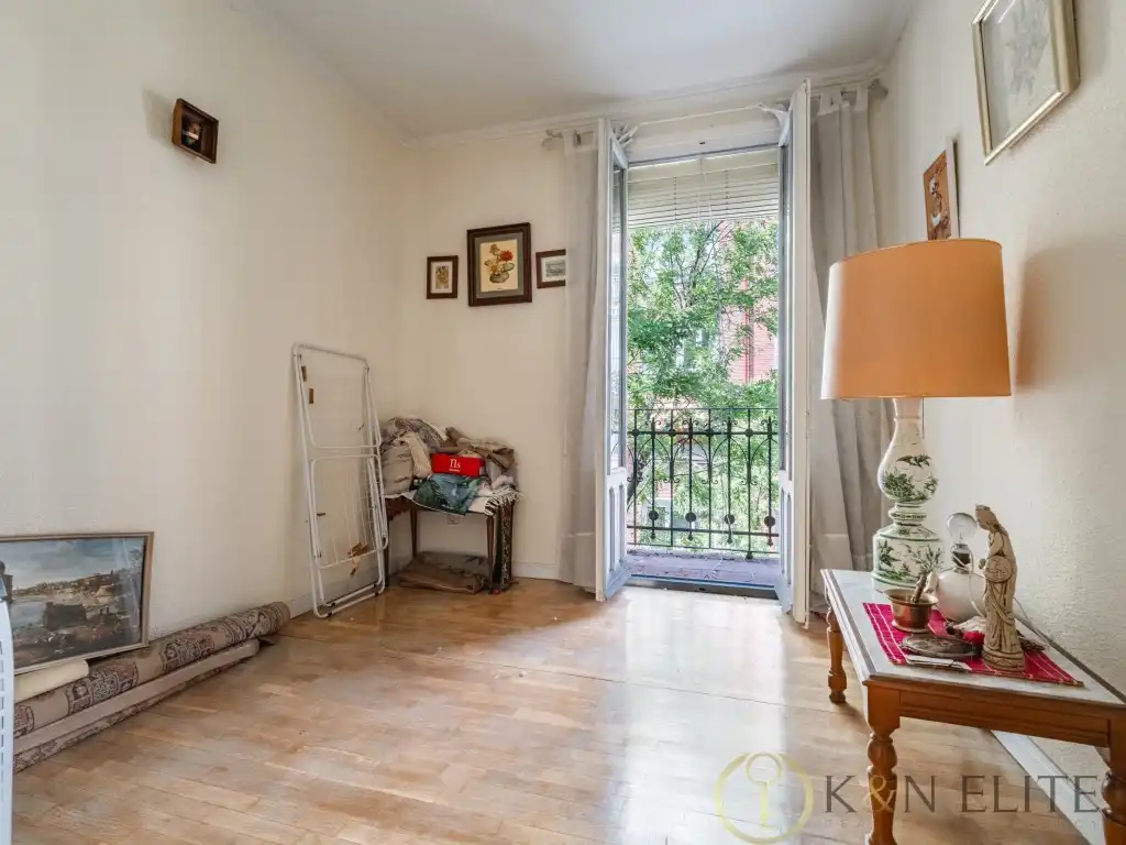 Bedroom of Flat for sale in Madrid  with Air Conditioner, Heating and Balcony