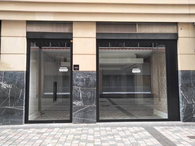 Local comercial en Alquiler en Gran Via