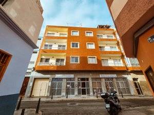 Edificio en Venta en Calle Uruguay, 27 en Santa Catalina - Canteras