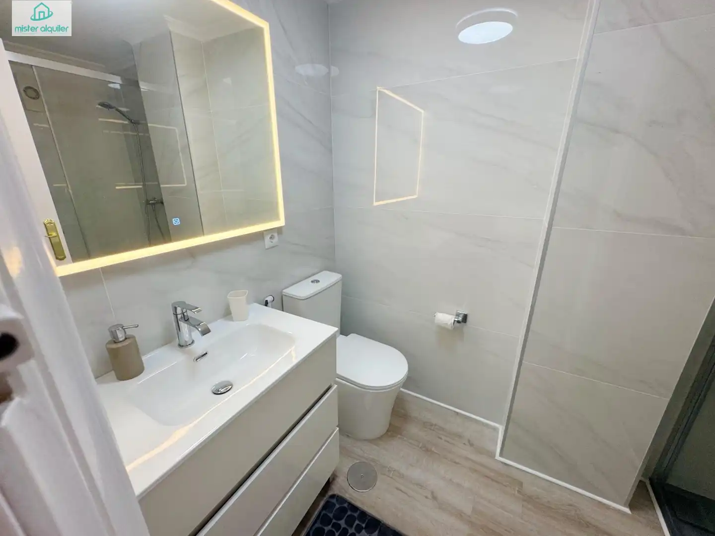 Appartement compact avec terrasse à louer à Calle COLON 12 B, imagen 15