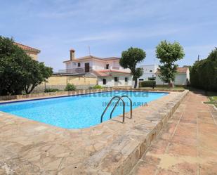 Swimming pool of House or chalet for sale in Sanlúcar de Barrameda  with Private garden, Terrace and Storage room