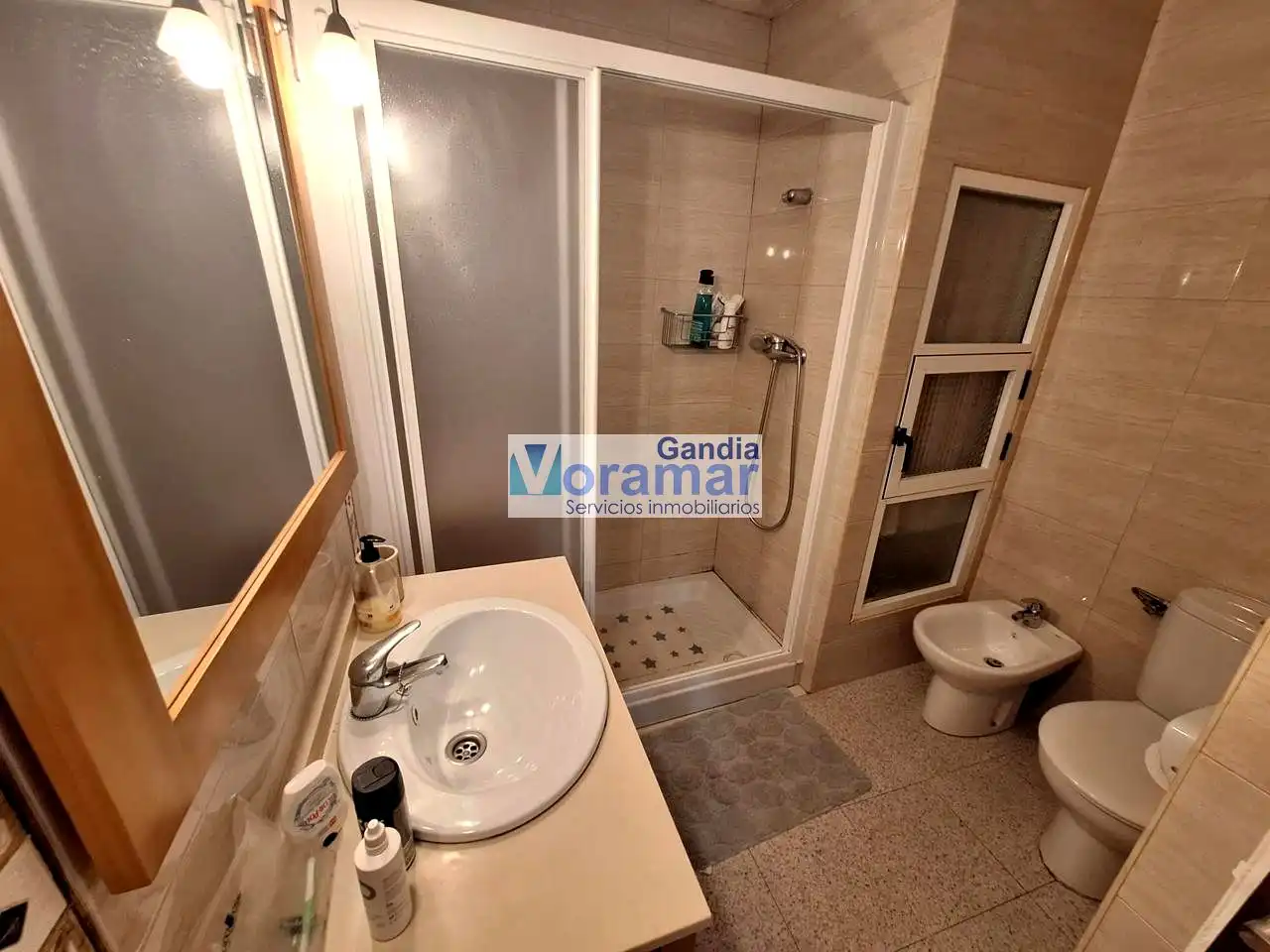 Baño de Apartamento de alquiler en Gandia con Calefacción y Amueblado