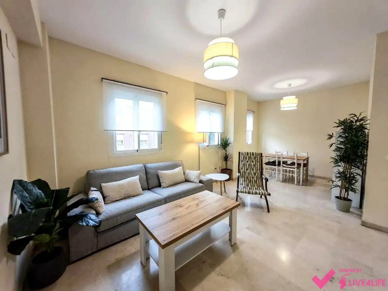 Wohnzimmer von Maisonette zur Miete in Sevilla mit Klimaanlage, Terrasse und Möbliert