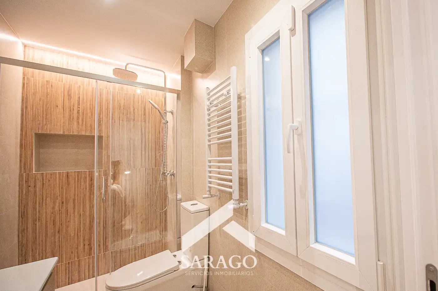 Baño de Piso de alquiler en Madrid con Aire acondicionado, Calefacción y Amueblado