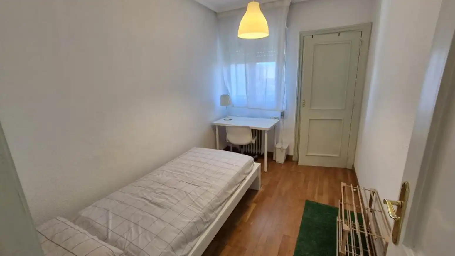 Habitación de Piso de alquiler en Salamanca con Calefacción, Parquet y Amueblado