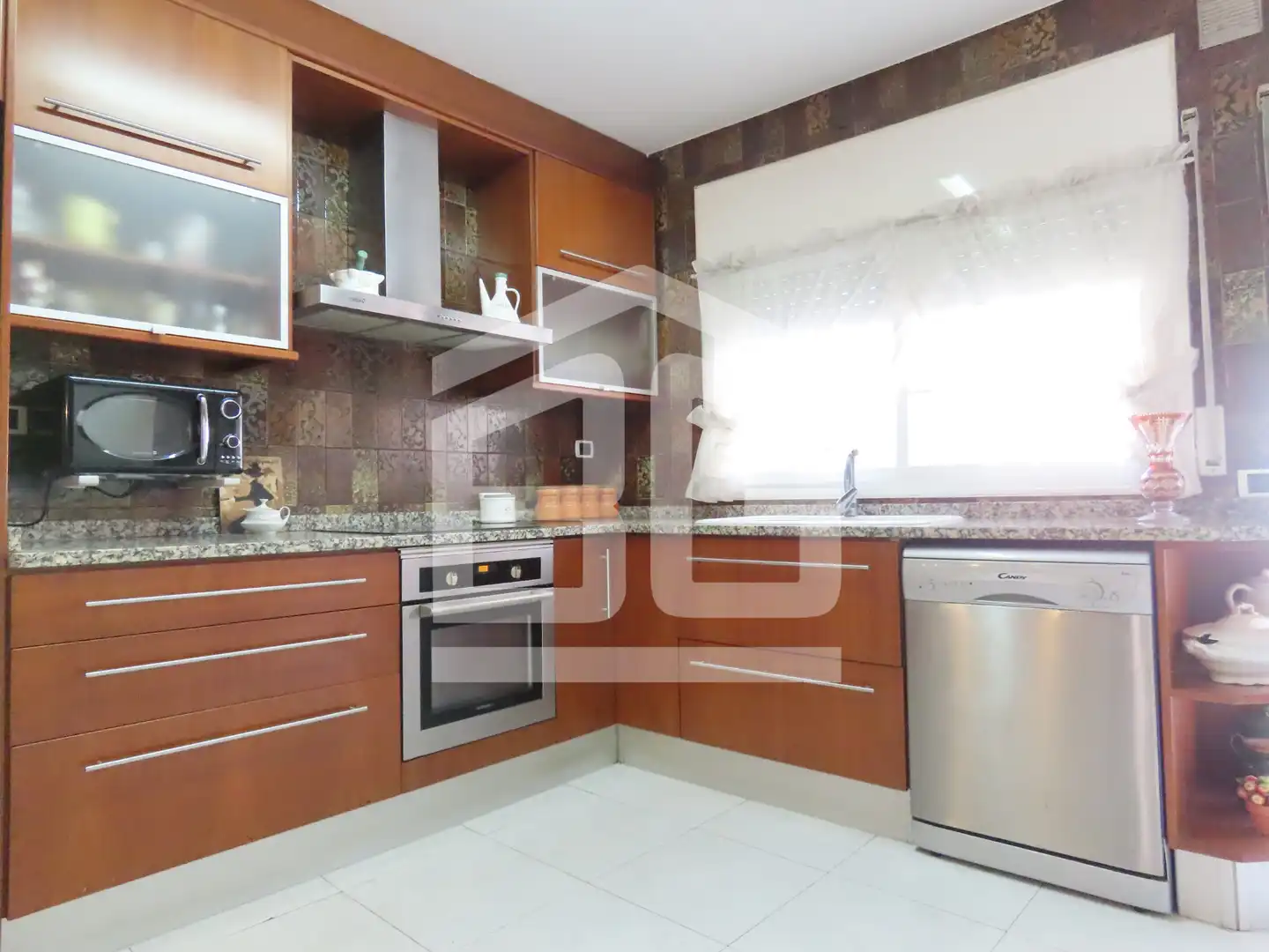 Terraced house with terrace for sale in Carrer Sant Josep de Calassanç, imagen 3