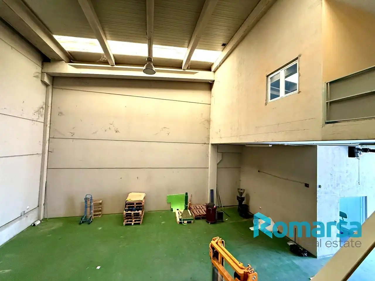 Nave industrial en venta en Ávila