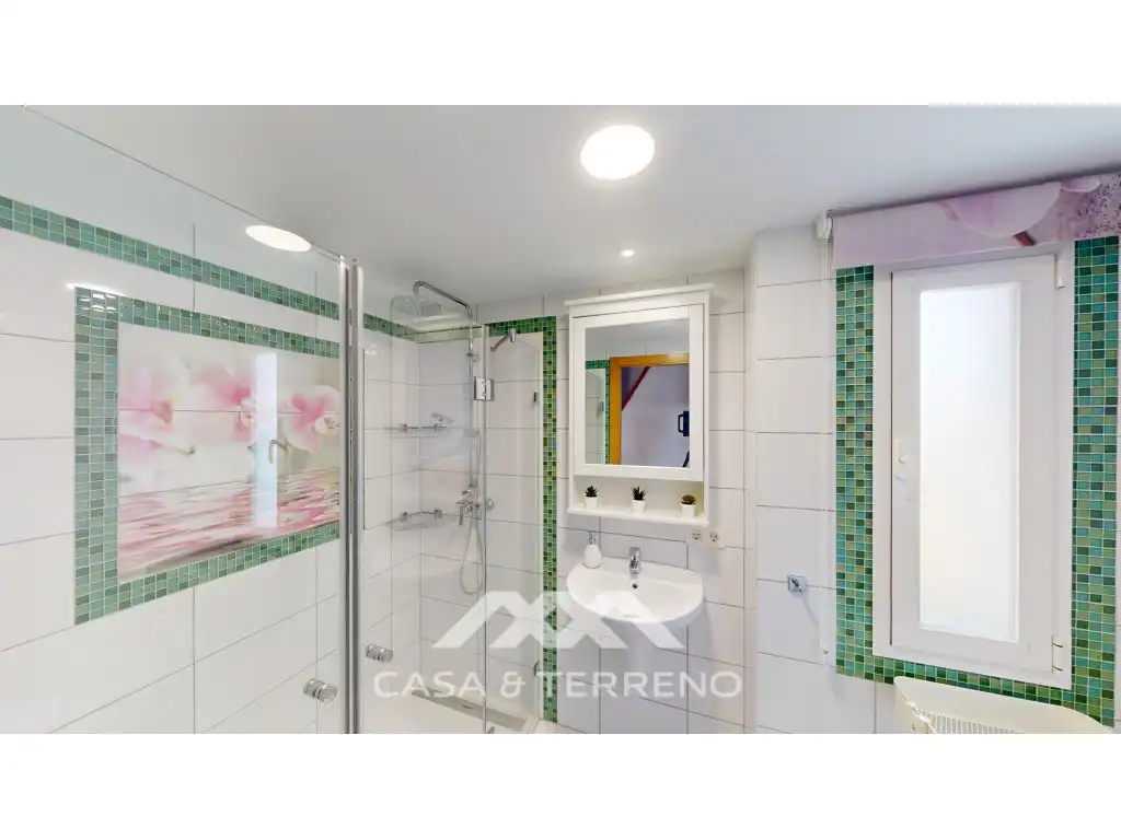 Bany de Casa o xalet en venda en Vélez-Málaga amb Aire condicionat, Jardí privat i Terrassa