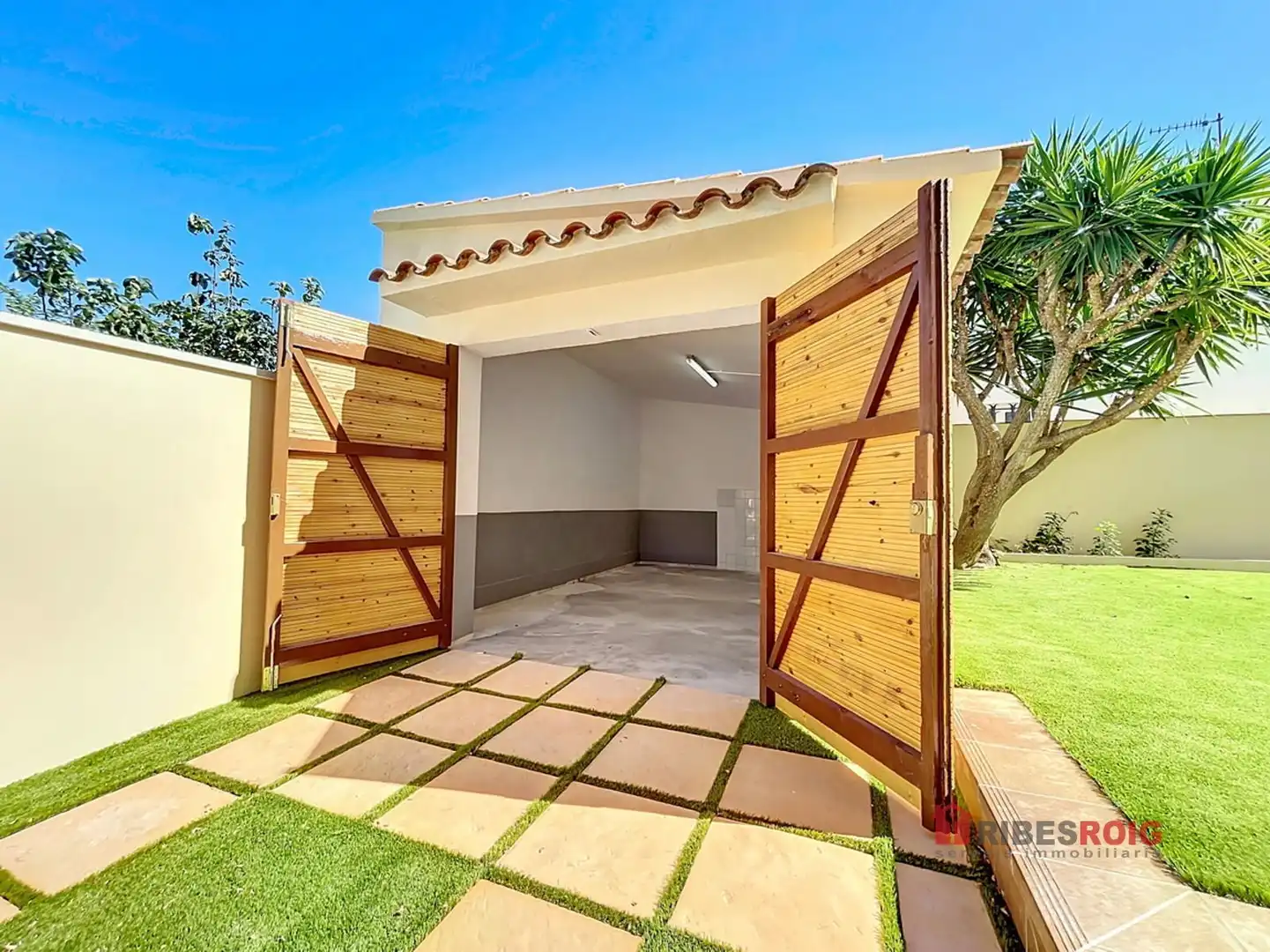 Detached homes for sale in Circumval Lacio, Centre