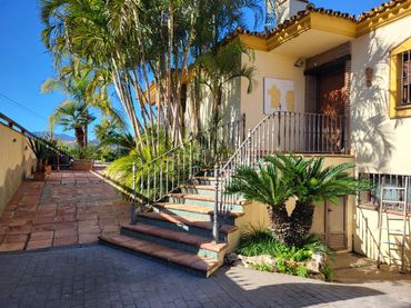 Landhaus mit Pool zum Verkauf in San Pedro de Alcántara