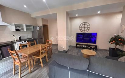 Living room of Flat for sale in  Valencia Capital  with Air Conditioner, Heating and Parquet flooring