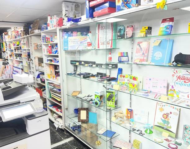 Local comercial en Alquiler en El Poble Sec - Parc de Montjuïc