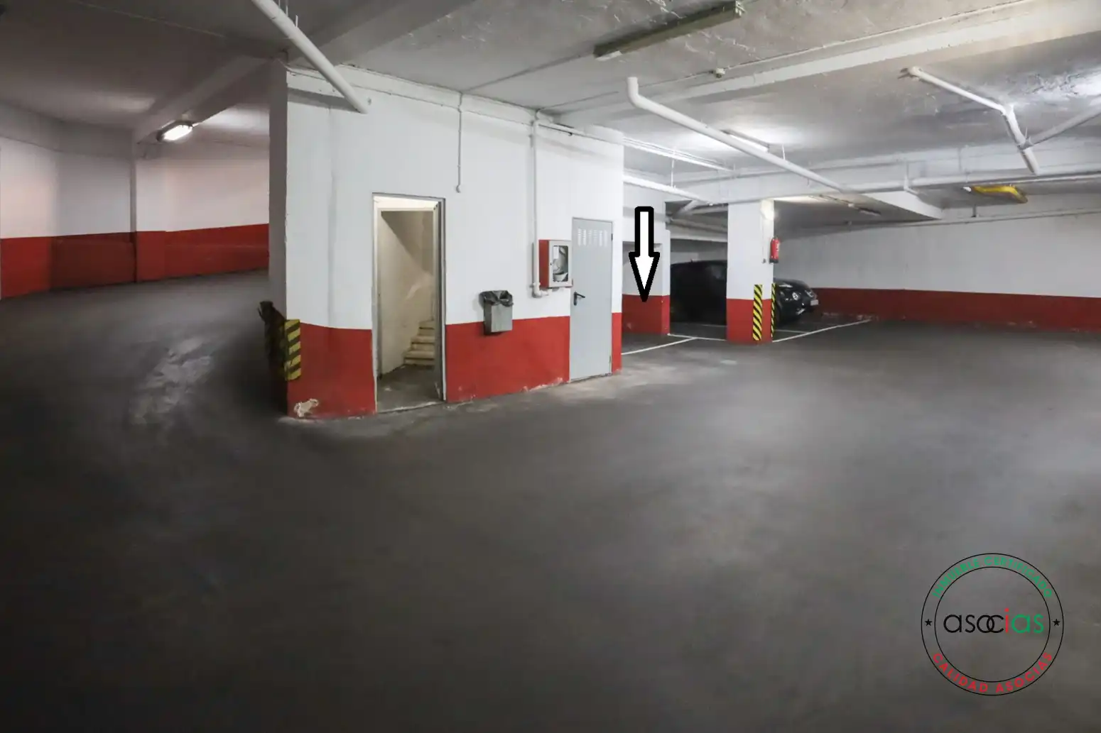 Parking de Piso en venta en Oviedo  con Calefacción, Parquet y Terraza