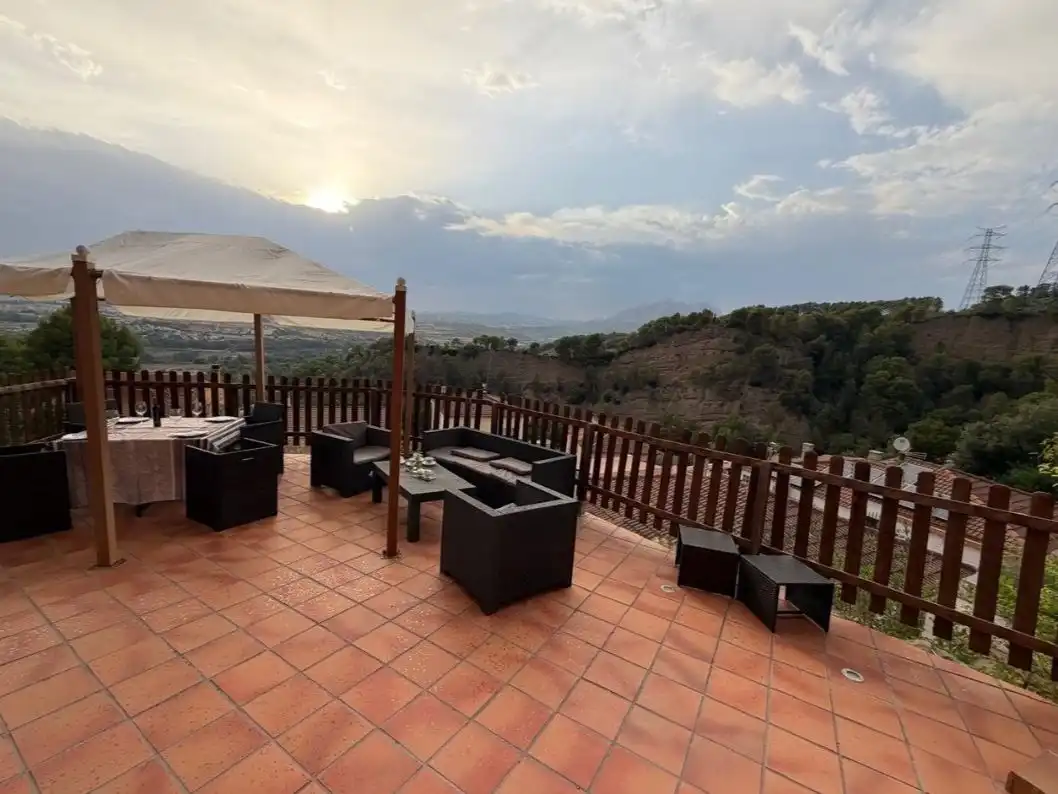 Terraza de Casa o chalet en venta en Abrera, Barcelona
