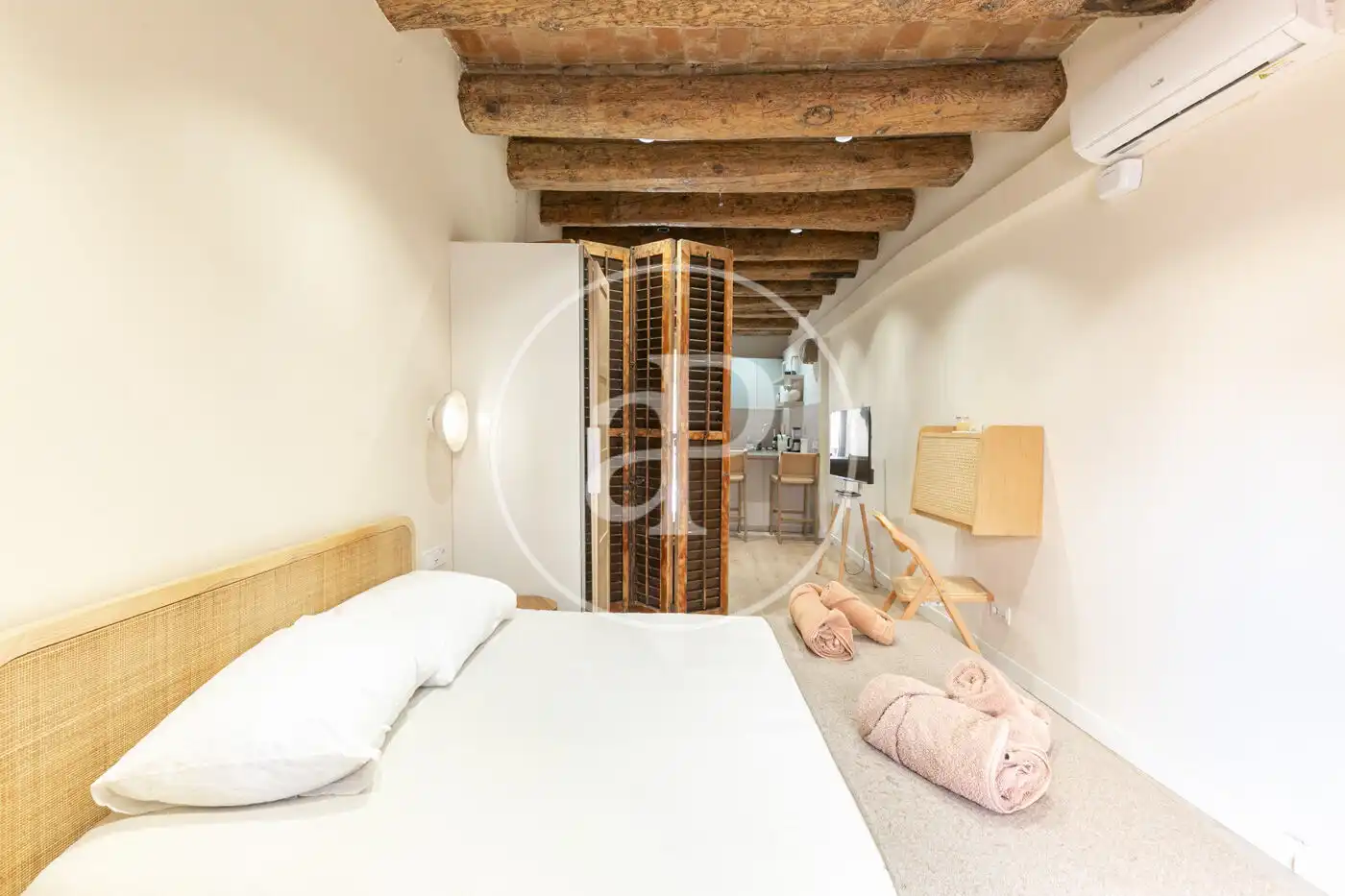 Schlafzimmer von Wohnung zum Verkauf in Barcelona mit Klimaanlage, Heizung und Möbliert