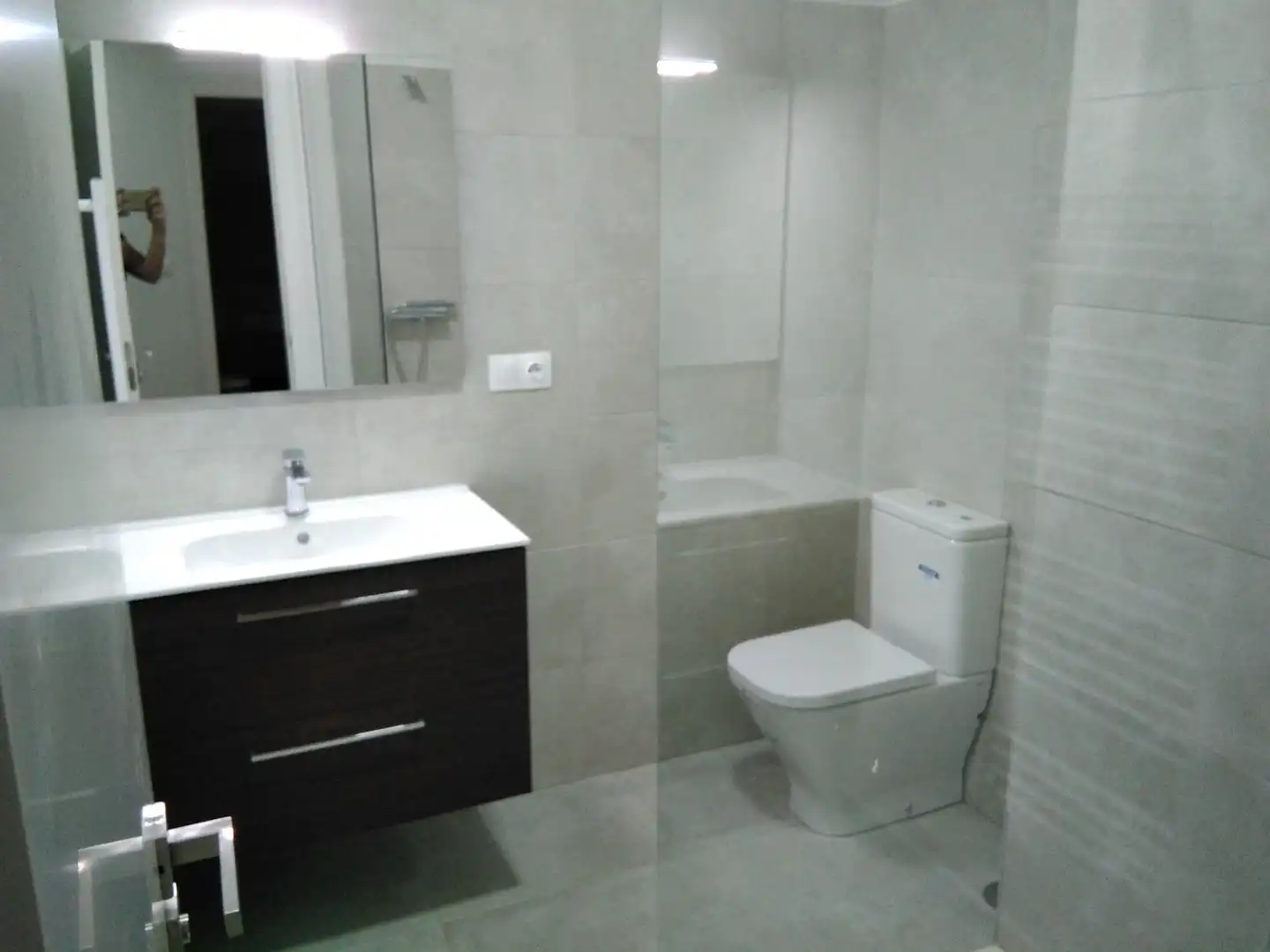Badezimmer von Wohnung zum Verkauf in Vigo  mit Heizung