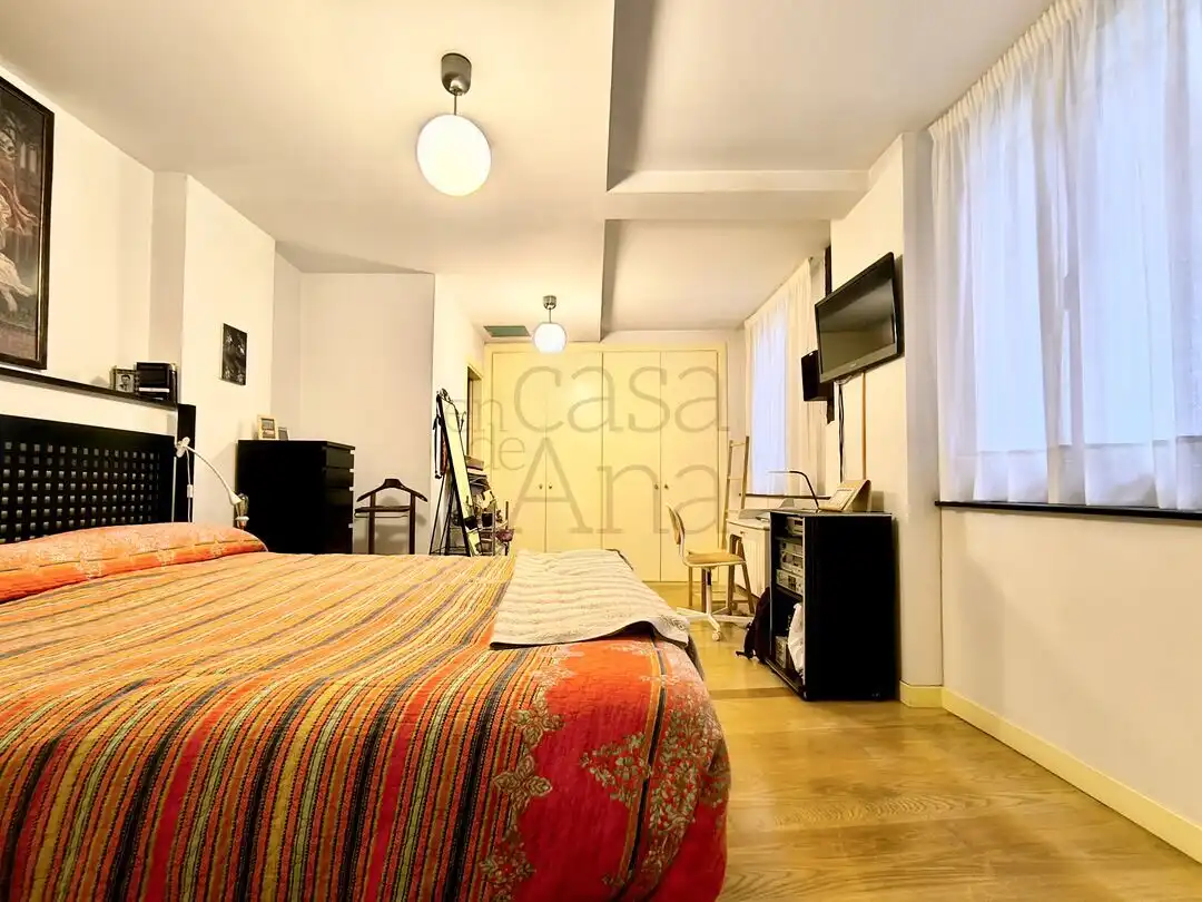 Habitación de Piso en venta en Bilbao  con Calefacción, Terraza y Balcón