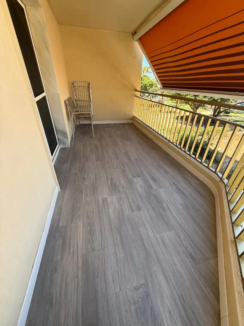 Terrassa de Apartament de lloguer en Fuengirola amb Aire condicionat, Calefacció i Jardí privat