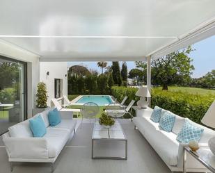 Terrassa de Casa o xalet en venda en Marbella amb Aire condicionat, Jardí privat i Terrassa