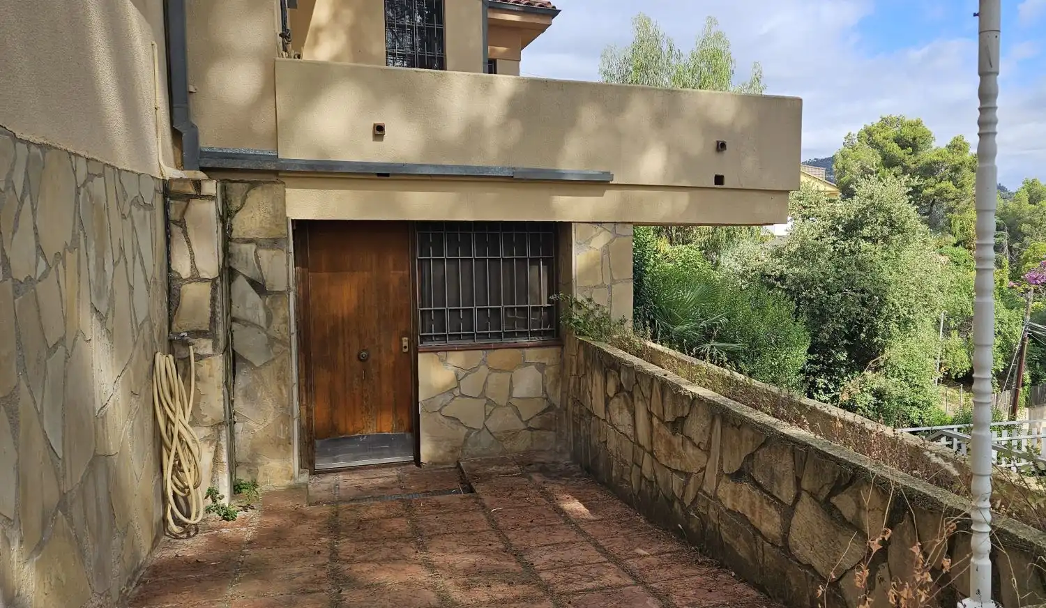 Vista exterior de Casa o xalet en venda en Corbera de Llobregat amb Aire condicionat i Calefacció
