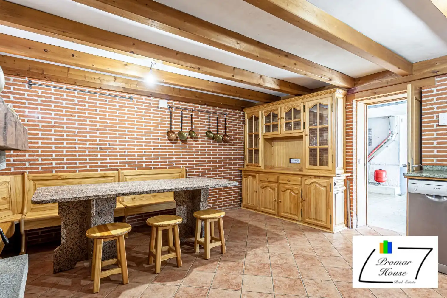 Cocina de Casa o chalet en venta en Ávila con Calefacción, Jardín privado y Terraza