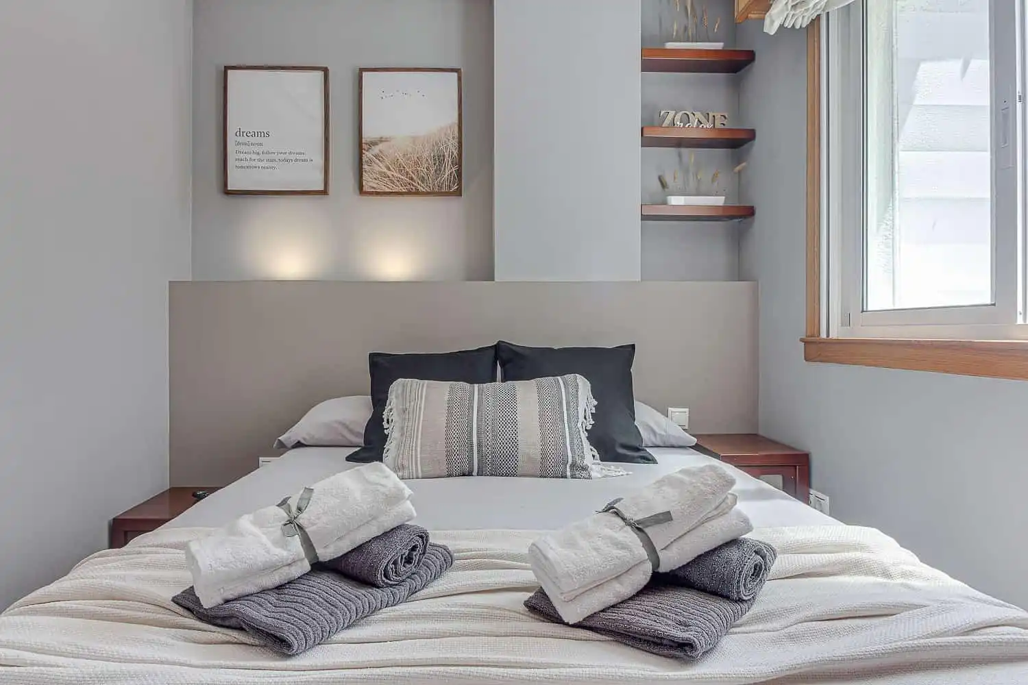 Bedroom of Flat for sale in A Coruña Capital   with Air Conditioner and Storage room