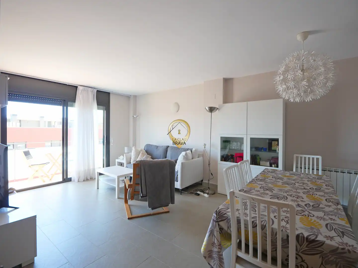 Living room of Flat for sale in Sant Feliu de Guíxols  with Air Conditioner, Heating and Terrace