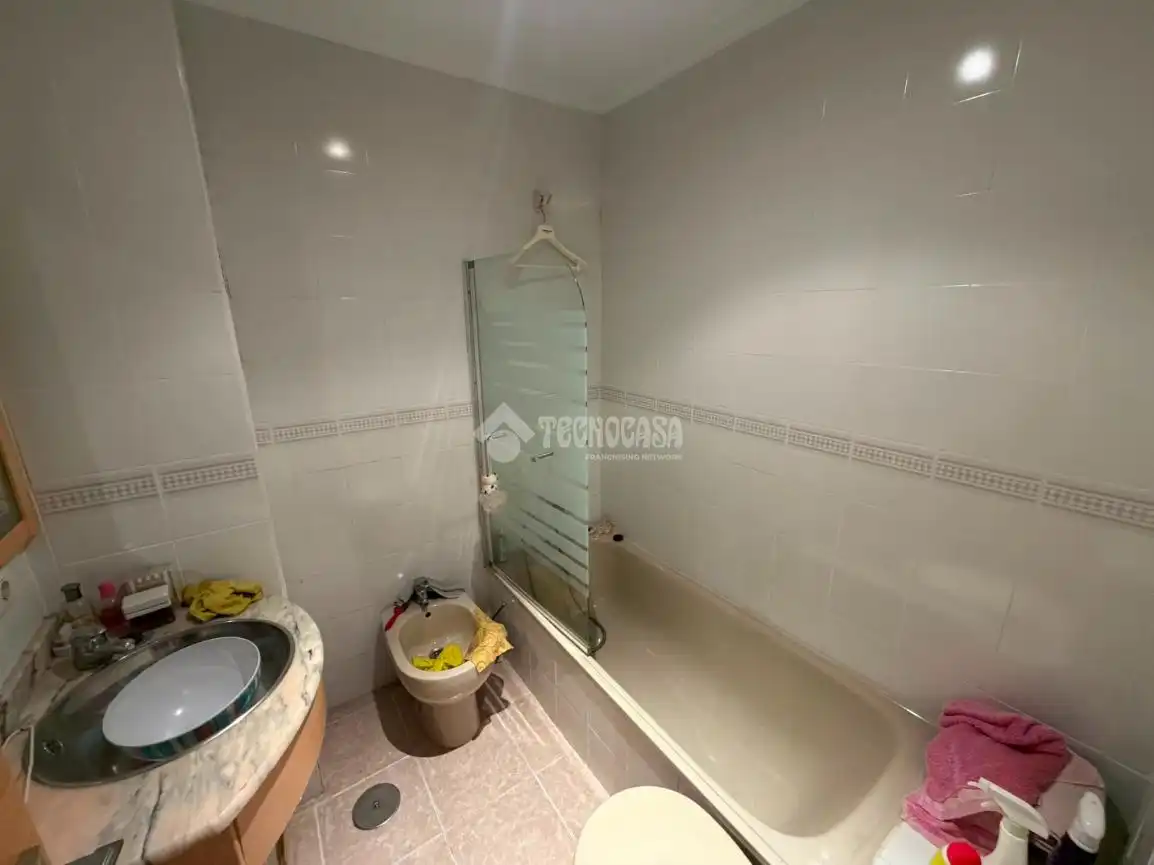 Baño de Dúplex en venta en Badajoz con Aire acondicionado, Terraza y Balcón