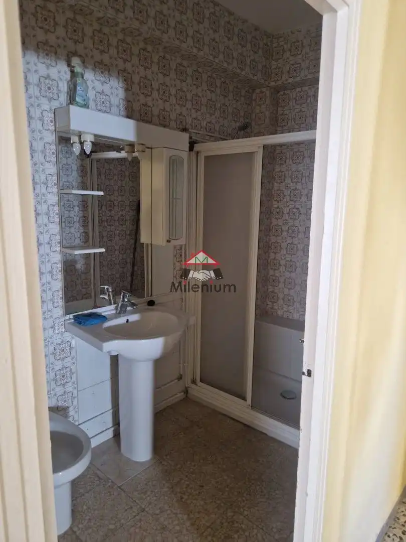 Badezimmer von Wohnung zur Miete in Algeciras