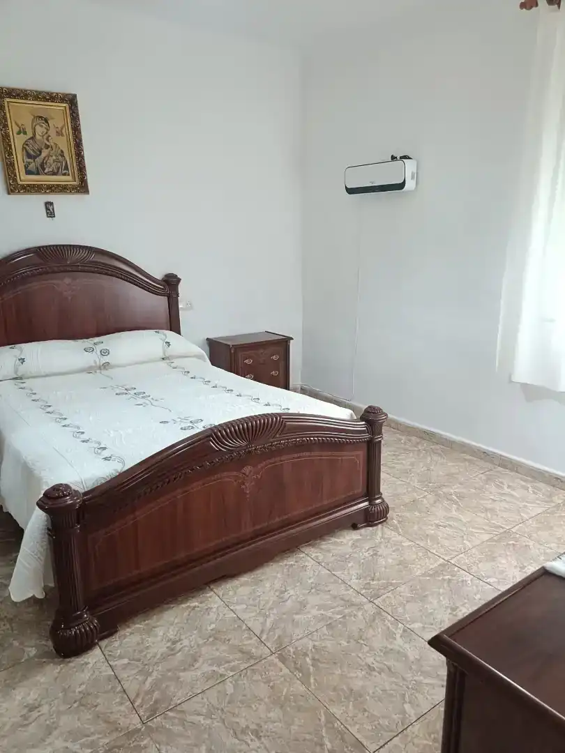 Habitación de Planta baja en venta en Gerindote con Aire acondicionado, Jardín privado y Amueblado