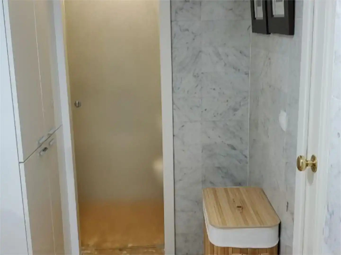 Badezimmer von Wohnung zur Miete in  Valencia Capital mit Klimaanlage