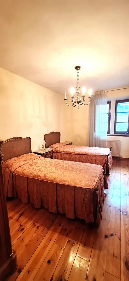 Bedroom of Houses for sale in Aguilar de Campoo  with Balcony