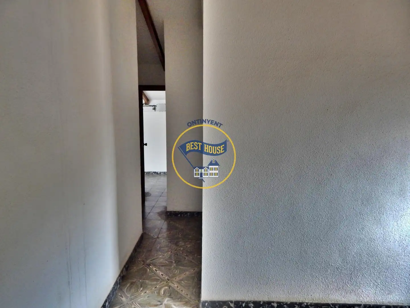 Wohnung zum Verkauf in Banyeres de Mariola mit Heizung, Abstellraum und Balkon