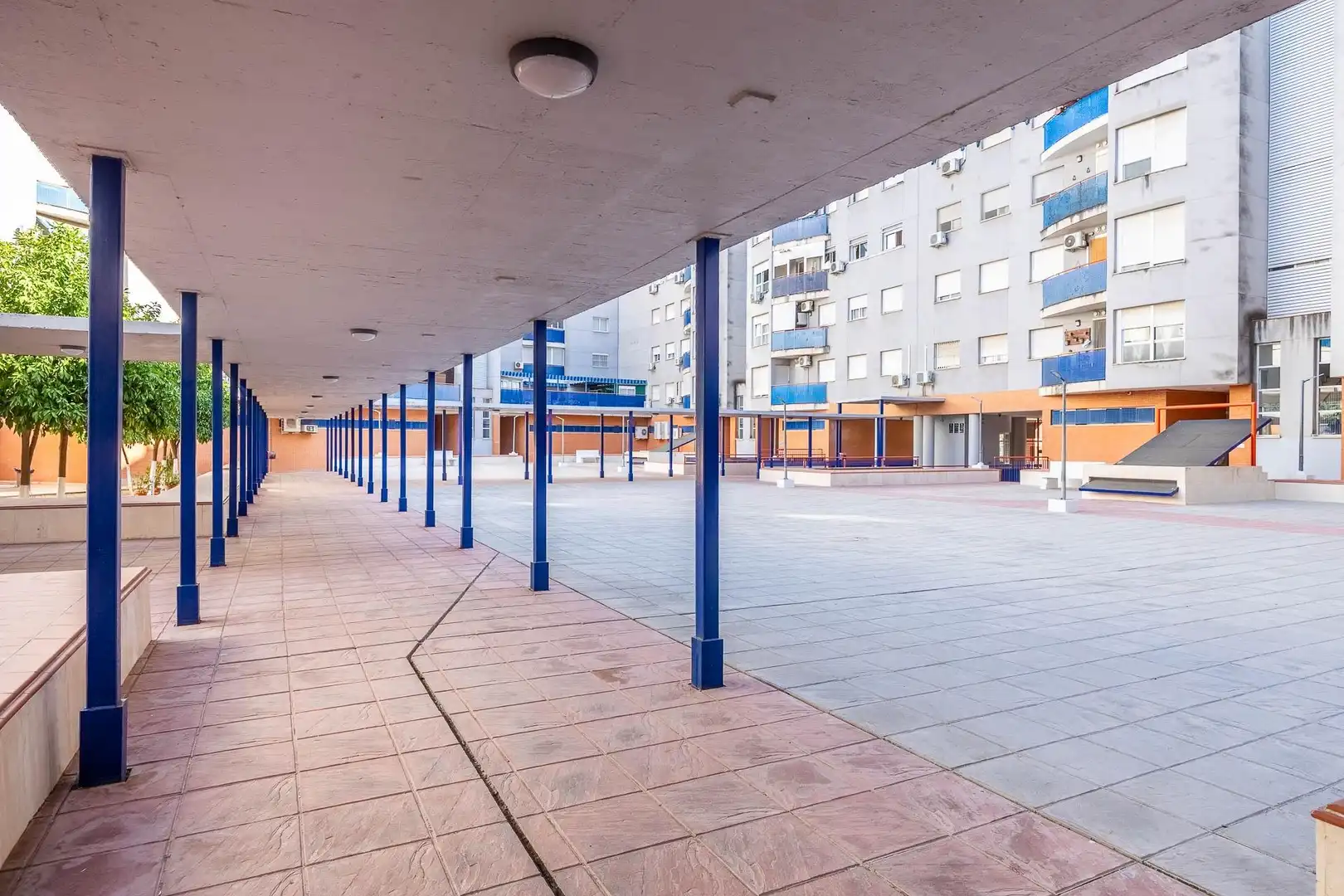 Vista exterior de Piso en venta en Sevilla con Aire acondicionado, Amueblado y Balcón