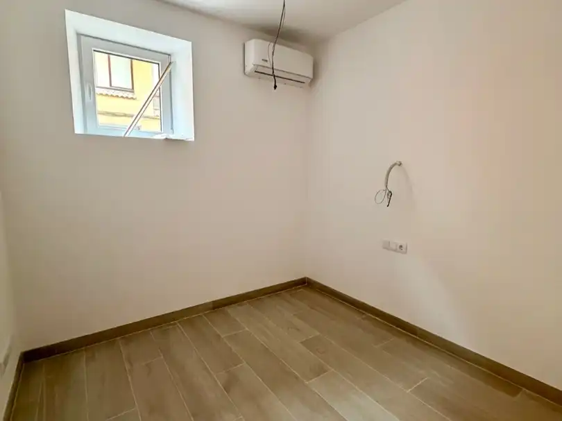 Flat for sale in  Tarragona Capital  with Air Conditioner