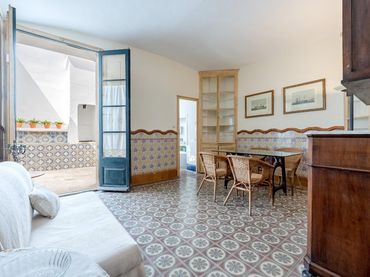 Casa amb balcó en venda a Ocata