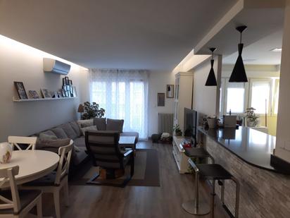 Living room of Flat to rent in Móstoles  with Air Conditioner, Heating and Private garden