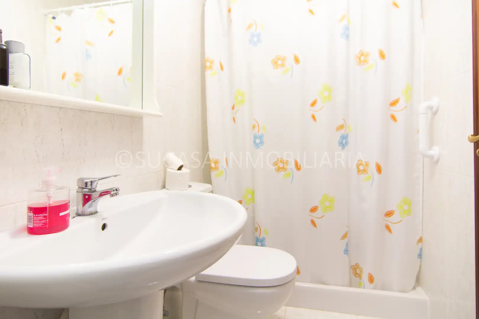 Bathroom of Detached homes for sale in Culleredo  with Air Conditioner, Heating and Parquet flooring