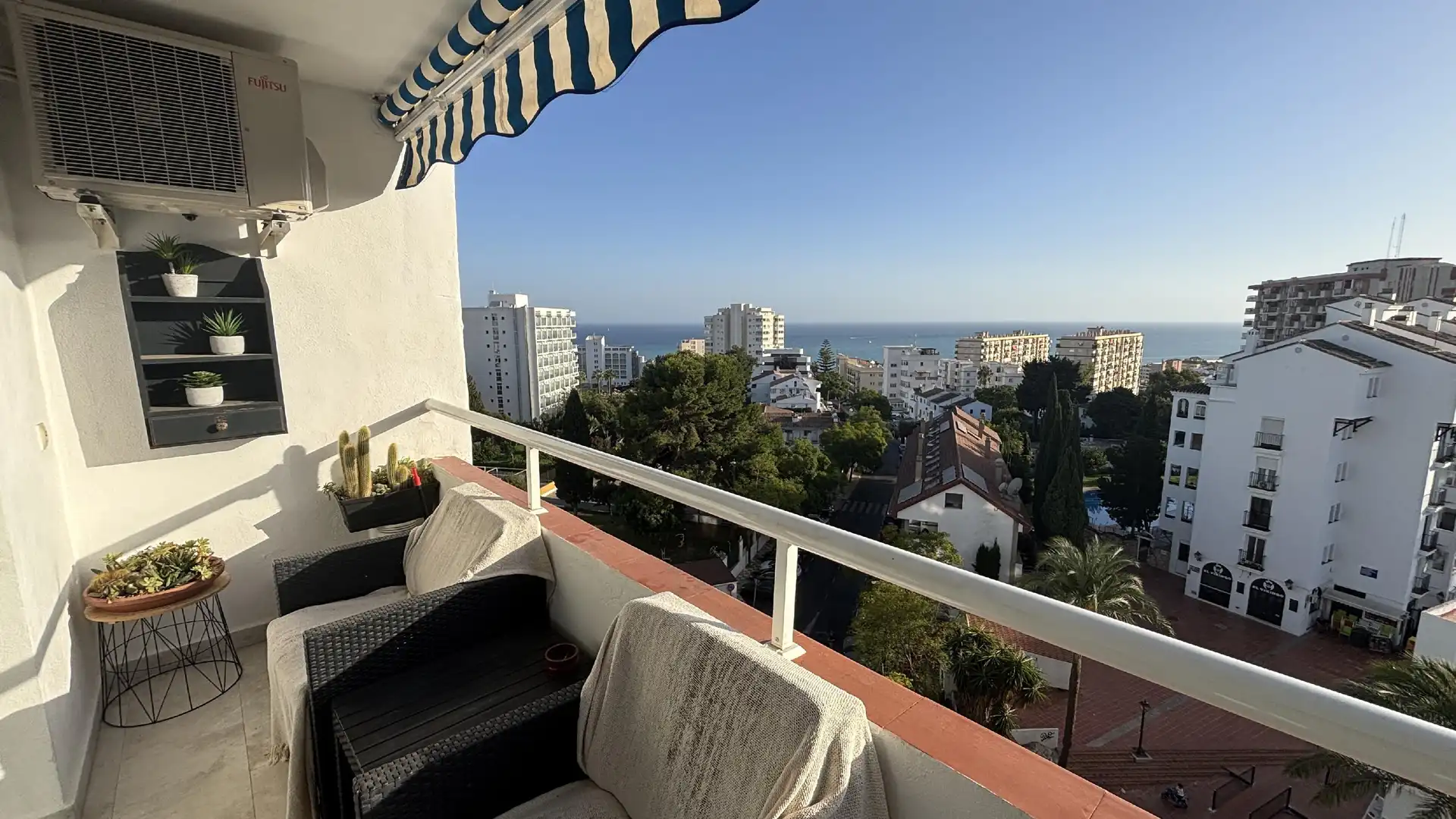 Apartament amb piscina en venda a Solymar, imagen 3