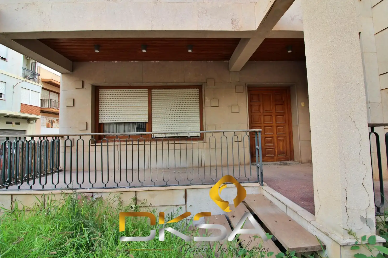 Vista exterior de Casa o xalet en venda en La Vall d'Uixó amb Aire condicionat, Calefacció i Jardí privat