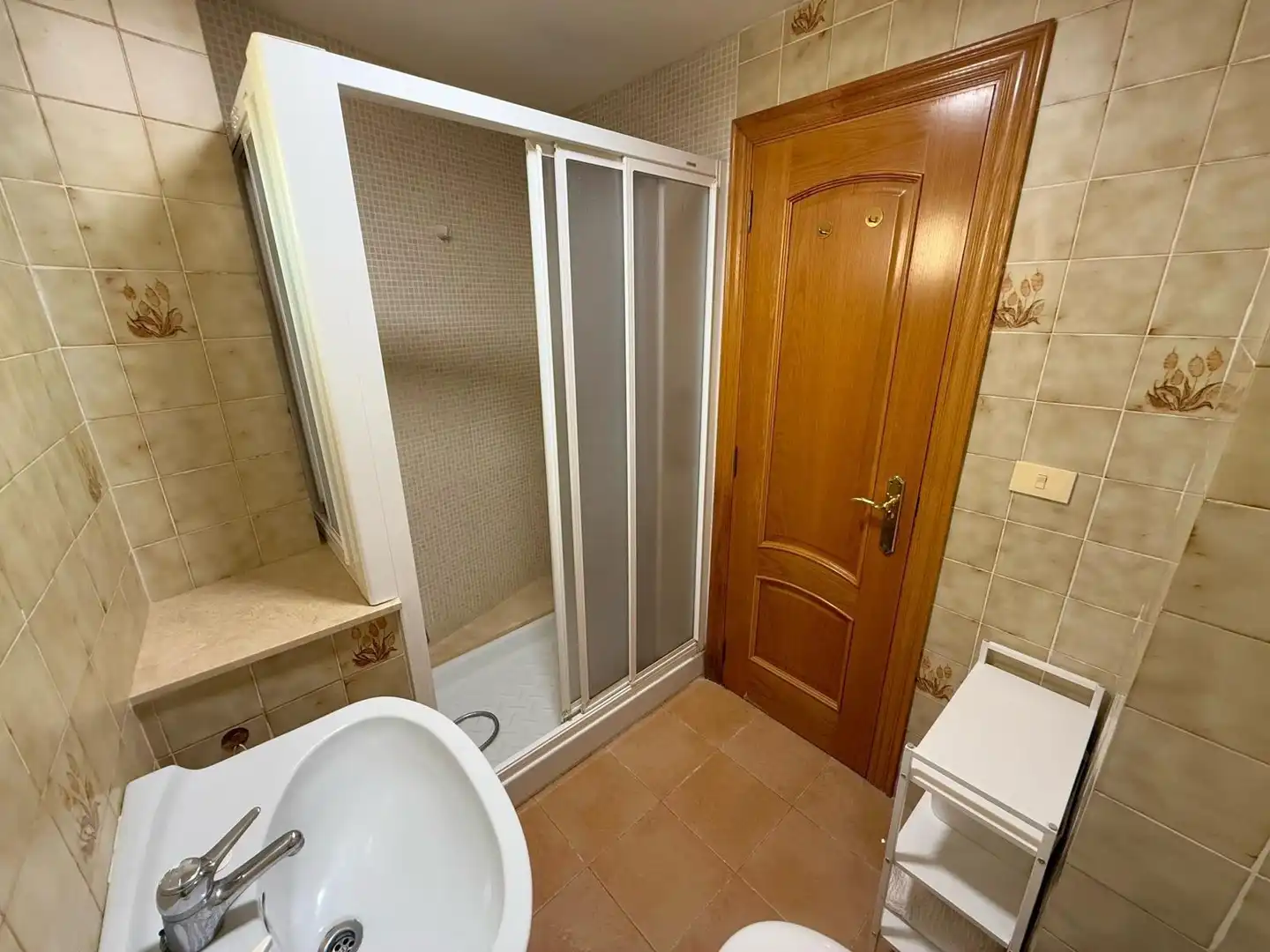 Bathroom of Flat for rent in Burjassot  with Furnished and Balcony