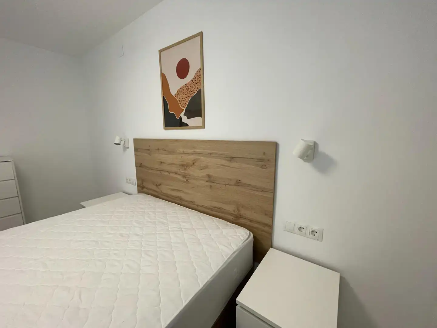 Dormitori de Pis de lloguer en Córdoba amb Aire condicionat, Terrassa i Moblat