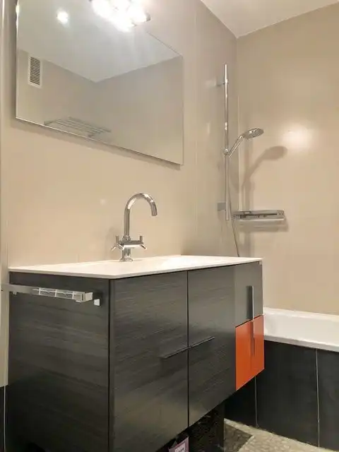 Badezimmer von Wohnung zum Verkauf in Salas de los Infantes mit Heizung