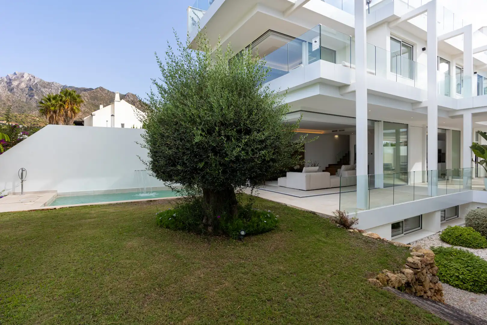 House with pool for sale in Marbella Centro, imagen 3