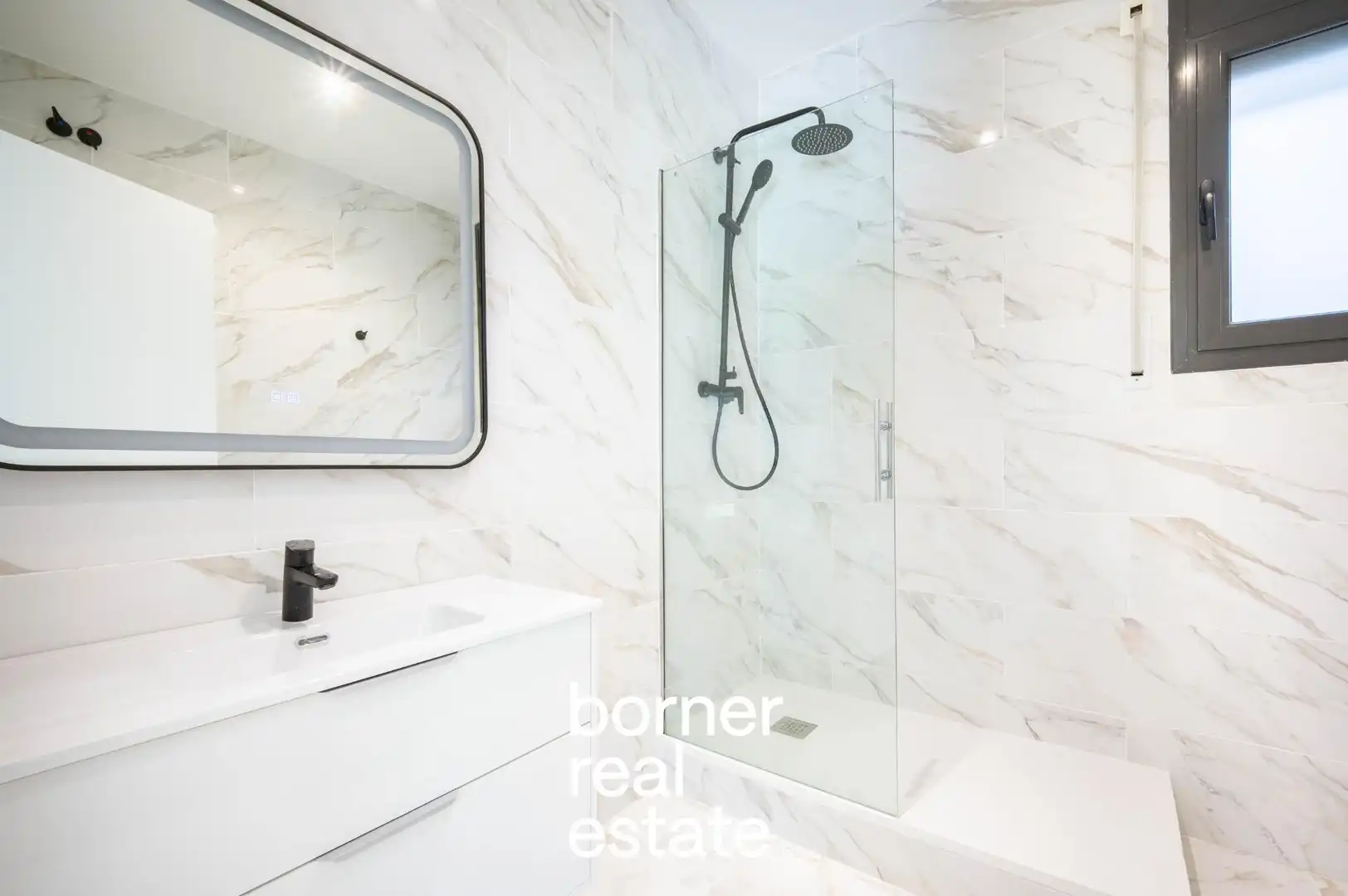 Baño de Casa o chalet en venta en Sant Cugat del Vallès con Aire acondicionado, Calefacción y Jardín privado