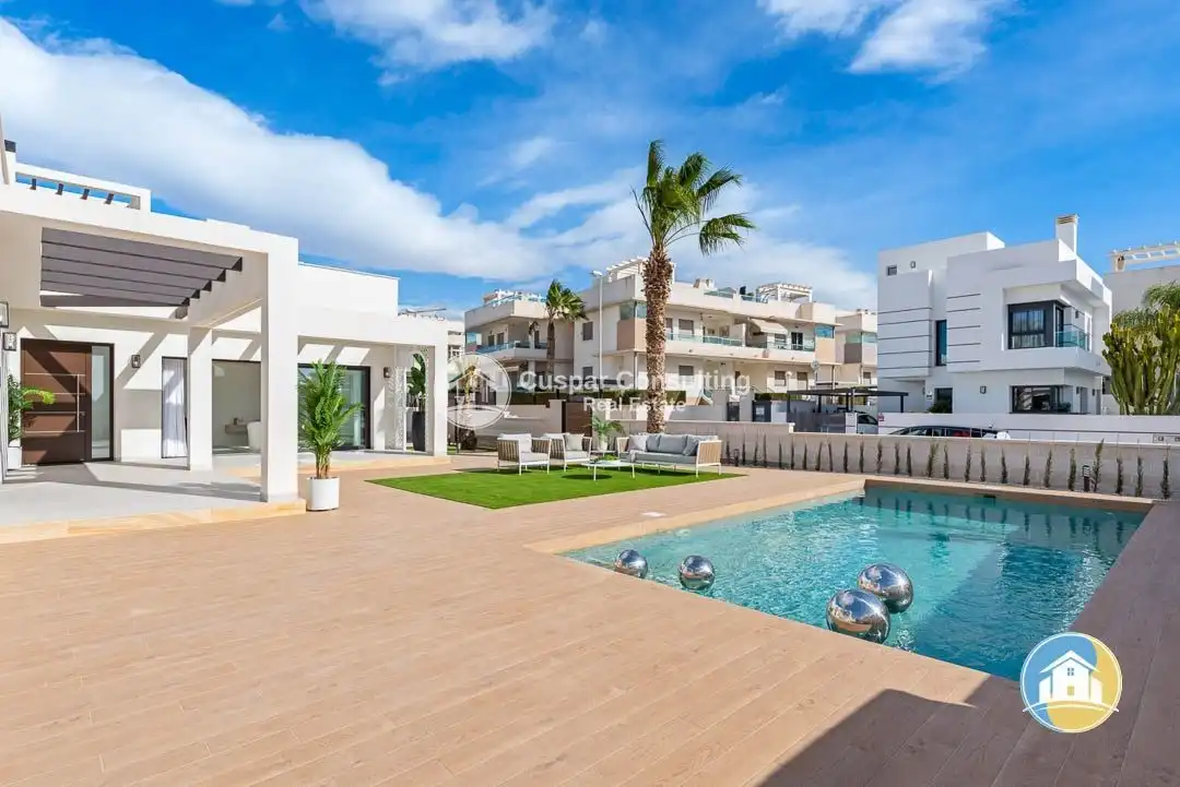 Vista exterior de Casa o chalet en venta en Rojales con Aire acondicionado, Calefacción y Jardín privado
