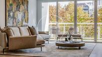 Living room of Flat for sale in  Madrid Capital  with Air Conditioner, Heating and Furnished